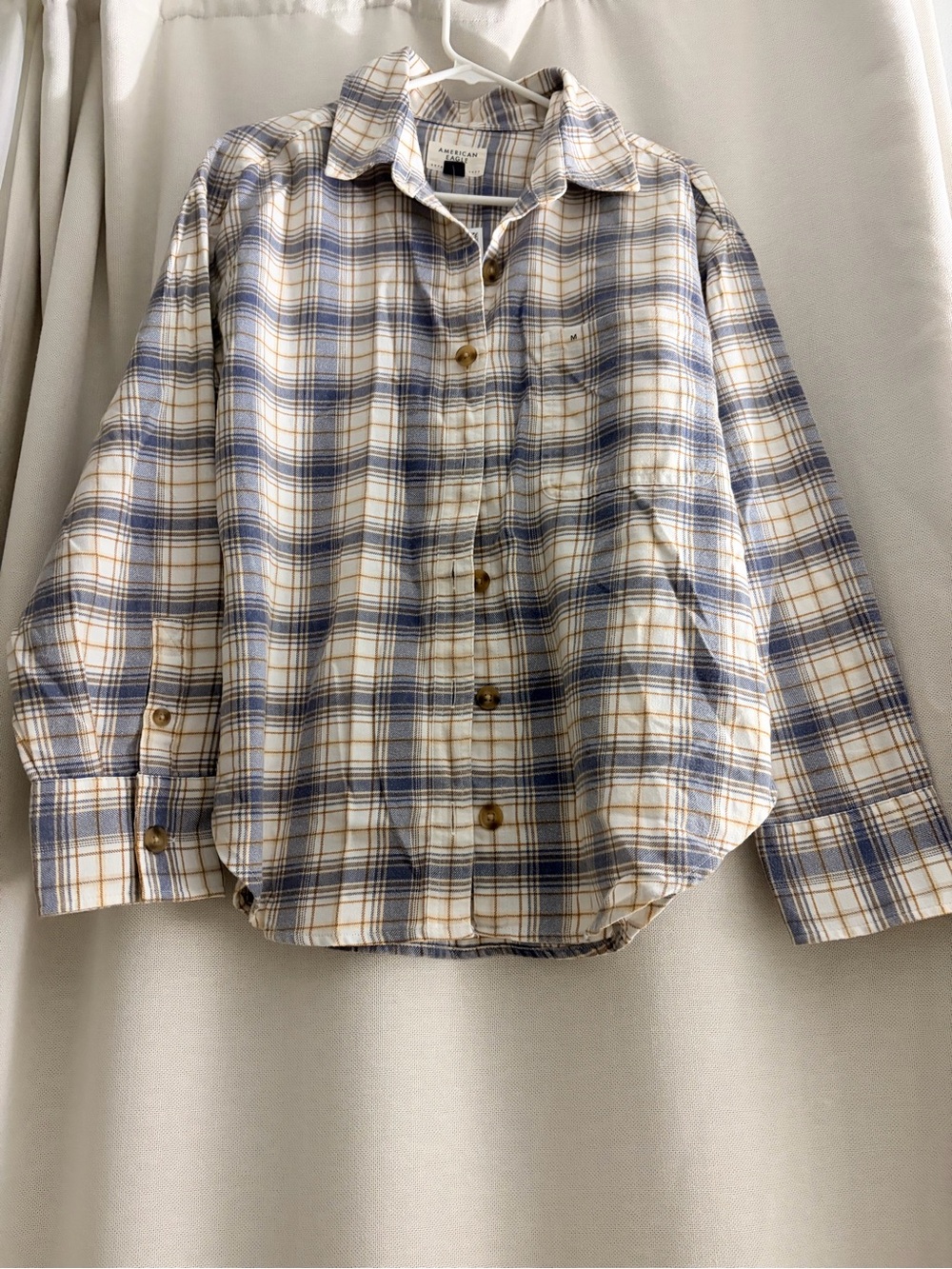 American Eagle Outfitters Blue and Cream Plaid Button-Down Shirt Size M